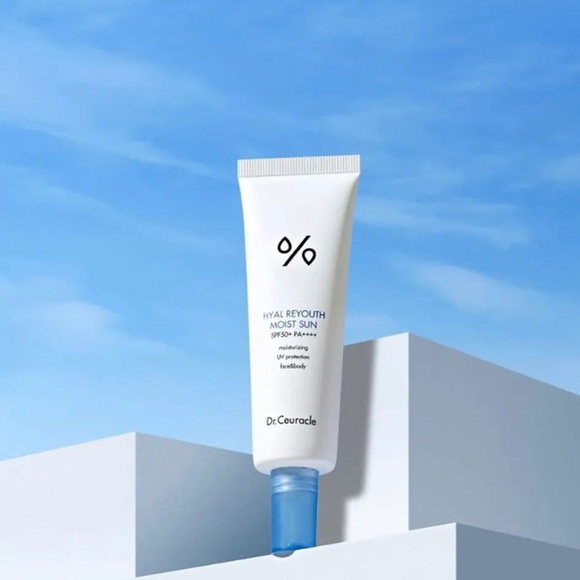 DR.CEURACLE Hyal Reyouth Moist Sun 50mL SPF50+ PA++++ Moisturizing UV Protection - Picture 6 of 9